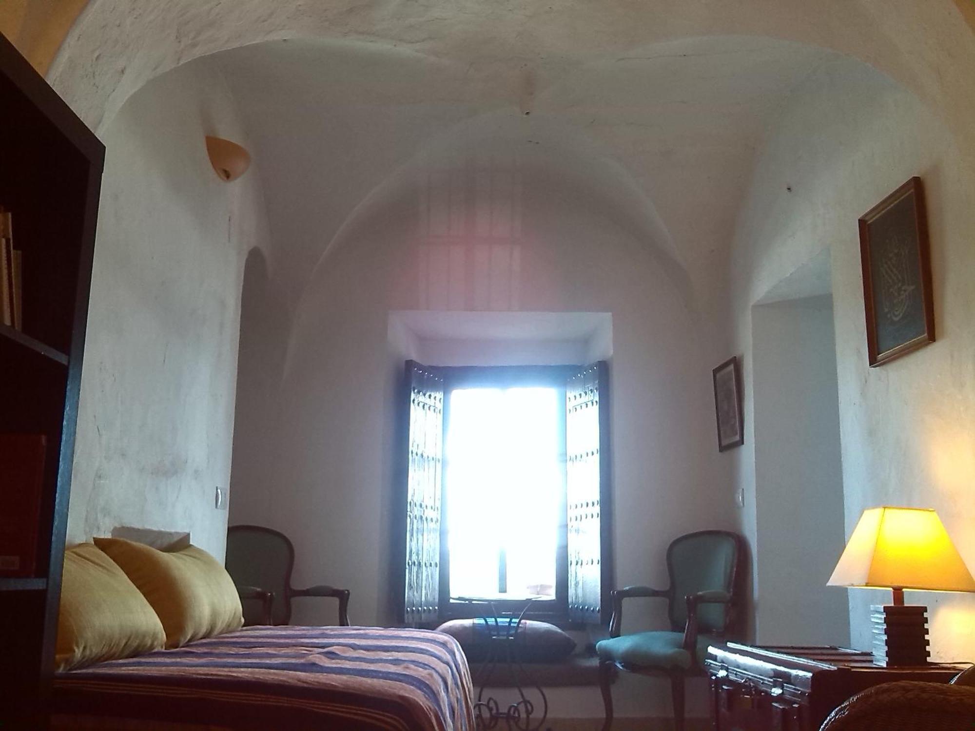 La Casa De Bovedas Charming Inn Аркос-де-ла-Фронтера Номер фото