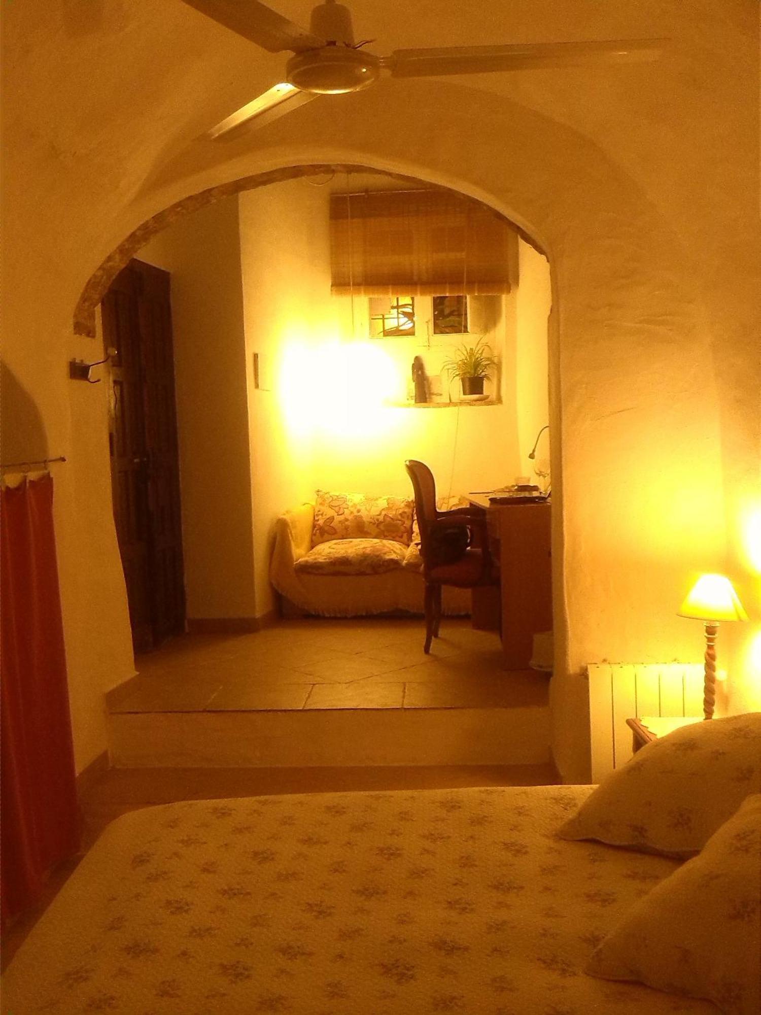 La Casa De Bovedas Charming Inn Аркос-де-ла-Фронтера Номер фото